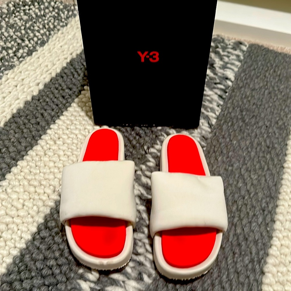 Y3 Slide